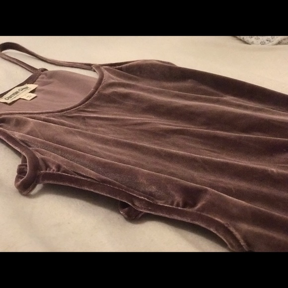 Muted dark purple velvet dress. - Picture 2 of 4